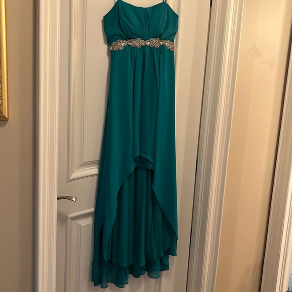 Beautiful dress with waist bling!! - Picture 1 of 6